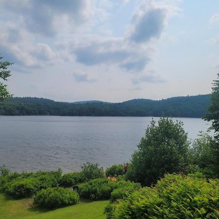Le Lodge Du Lac Saint-Faustin Kültér fotó