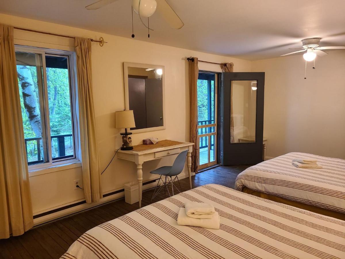 Le Lodge Du Lac Saint-Faustin Kültér fotó